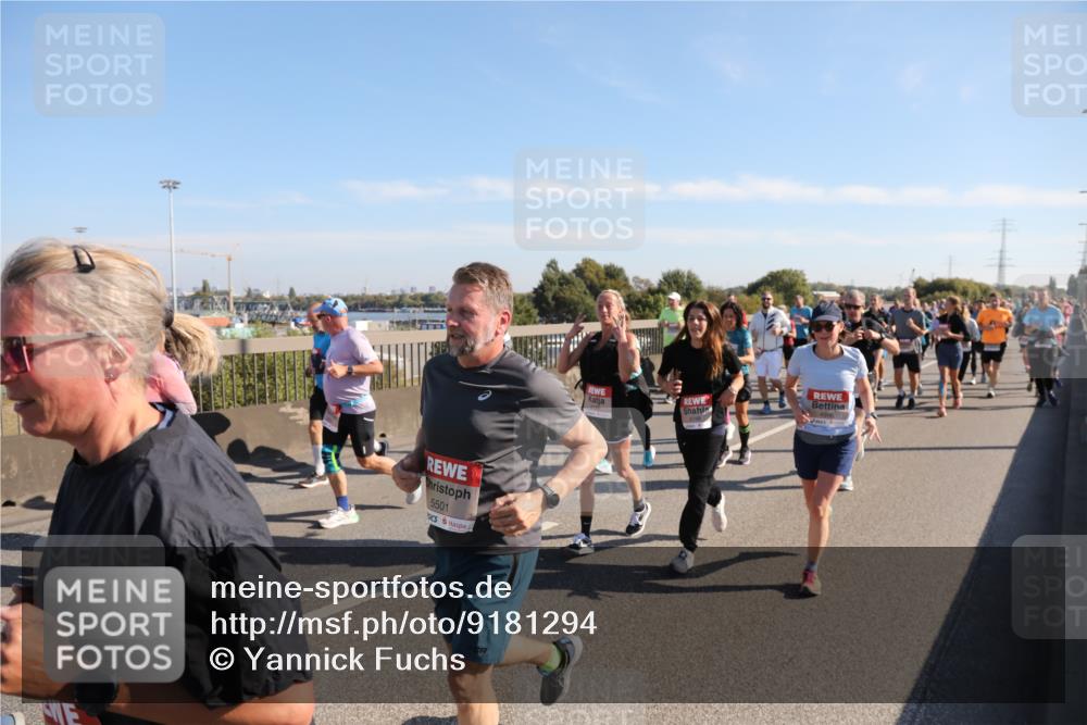 03.10.2025 - Köhlbrandbrückenlauf Yannick Fuchs http://msf.ph/oto/9181294 03.10.2025 11:22:48 Position 3 5501 meine-sportfotos.de