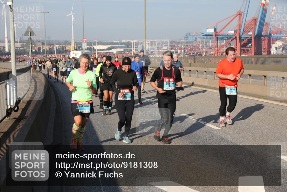 03.10.2025 - Köhlbrandbrückenlauf Yannick Fuchs http://msf.ph/oto/9181308 03.10.2025 08:56:38 Position 2 1775, 5, 2163 meine-sportfotos.de