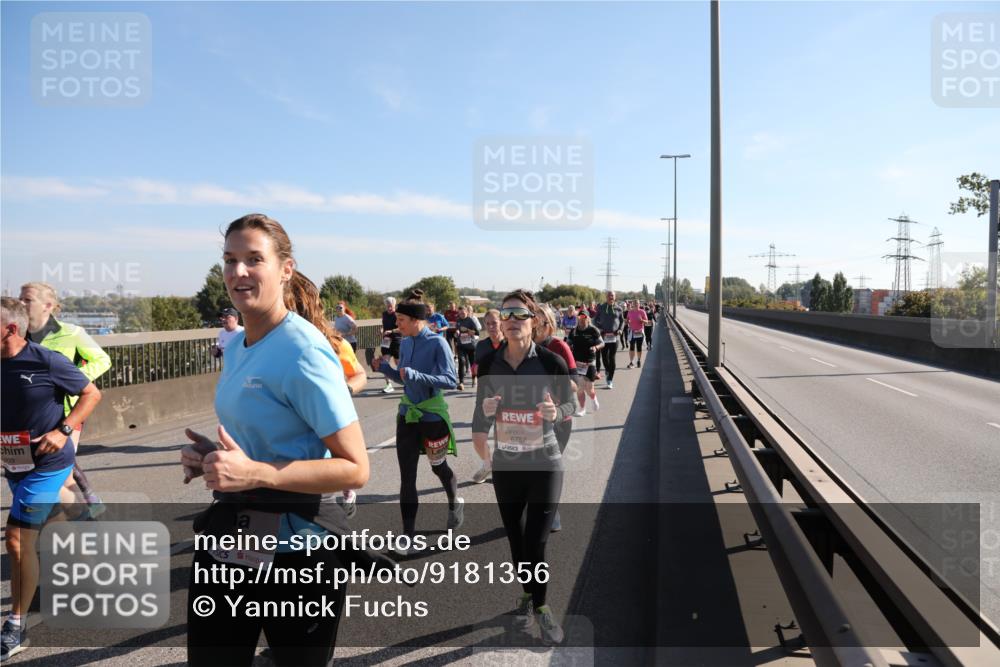 03.10.2025 - Köhlbrandbrückenlauf Yannick Fuchs http://msf.ph/oto/9181356 03.10.2025 11:22:53 Position 3 09, 27, 6757 meine-sportfotos.de