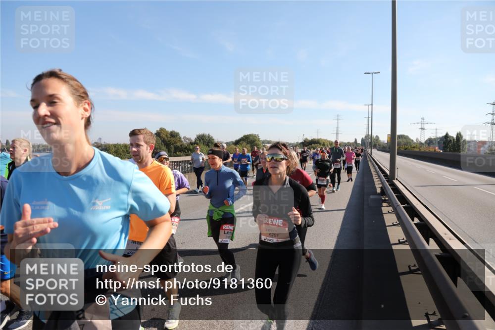 03.10.2025 - Köhlbrandbrückenlauf Yannick Fuchs http://msf.ph/oto/9181360 03.10.2025 11:22:53 Position 3 3, 10, 2015, 6, 537, 6757 meine-sportfotos.de