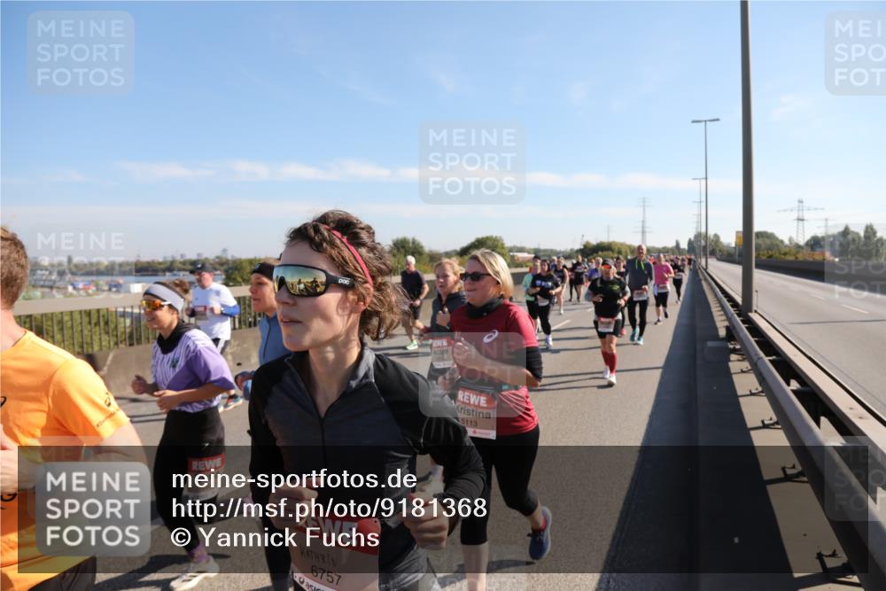 03.10.2025 - Köhlbrandbrückenlauf Yannick Fuchs http://msf.ph/oto/9181368 03.10.2025 11:22:54 Position 3 5440, 6757, 5113 meine-sportfotos.de