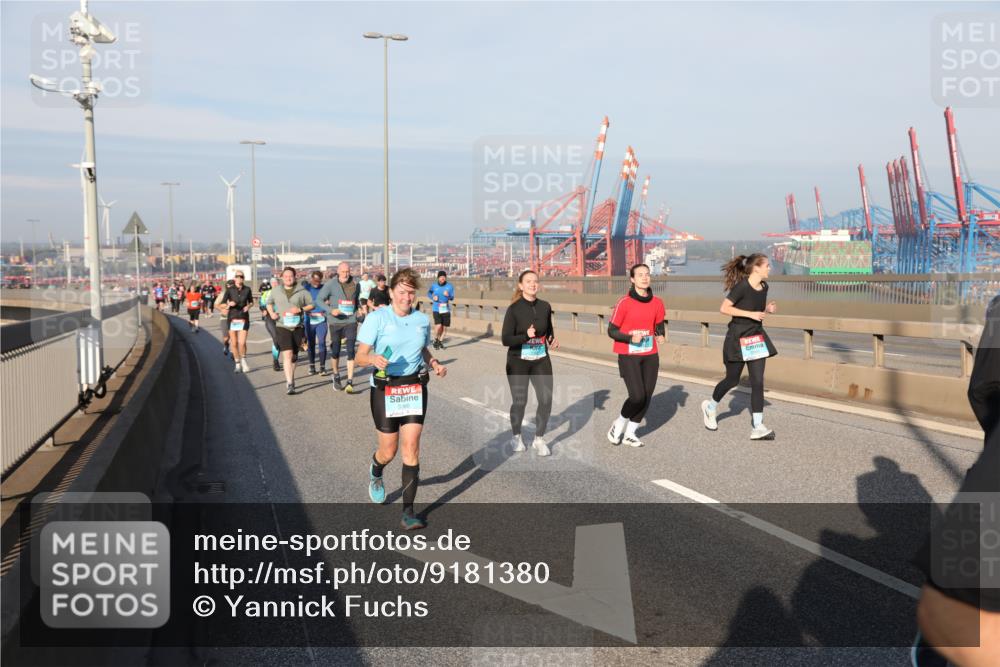 03.10.2025 - Köhlbrandbrückenlauf Yannick Fuchs http://msf.ph/oto/9181380 03.10.2025 08:56:46 Position 2  meine-sportfotos.de