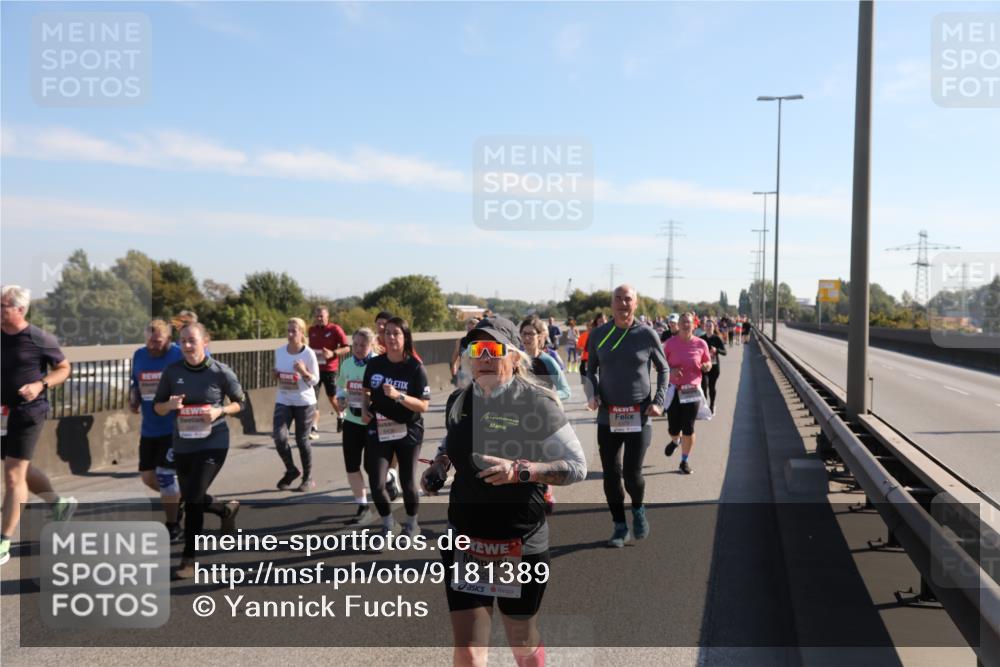 03.10.2025 - Köhlbrandbrückenlauf Yannick Fuchs http://msf.ph/oto/9181389 03.10.2025 11:22:56 Position 3 6436, 6292 meine-sportfotos.de