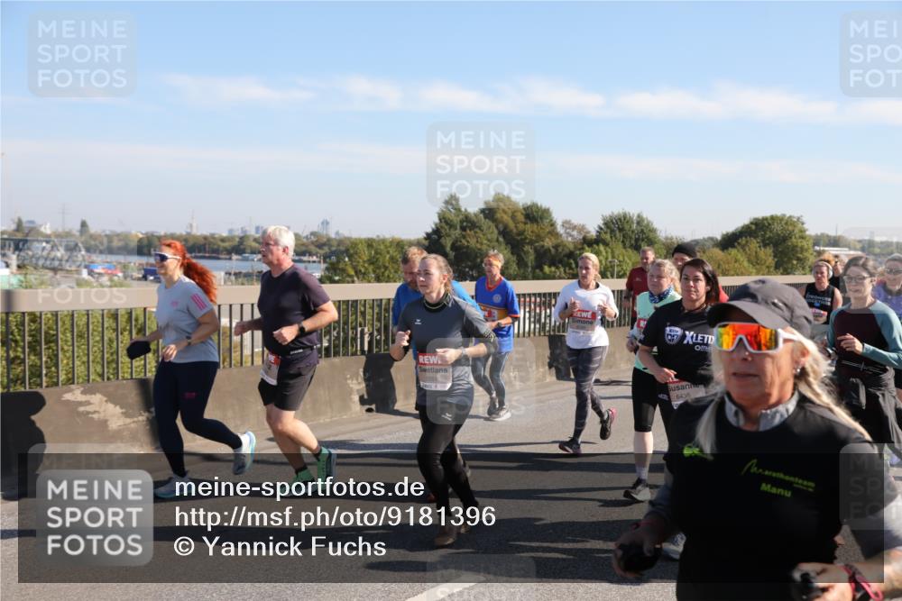 03.10.2025 - Köhlbrandbrückenlauf Yannick Fuchs http://msf.ph/oto/9181396 03.10.2025 11:22:56 Position 3 5551, 6436 meine-sportfotos.de