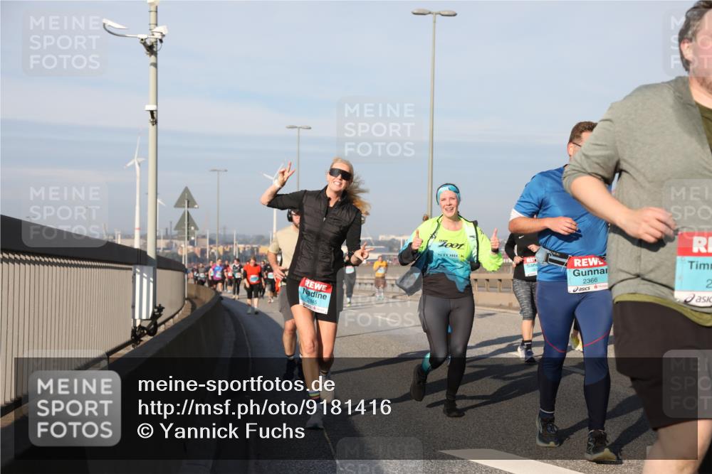 03.10.2025 - Köhlbrandbrückenlauf Yannick Fuchs http://msf.ph/oto/9181416 03.10.2025 08:56:52 Position 2 2845, 2366 meine-sportfotos.de