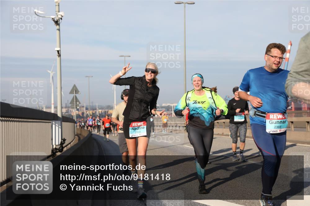 03.10.2025 - Köhlbrandbrückenlauf Yannick Fuchs http://msf.ph/oto/9181418 03.10.2025 08:56:52 Position 2 2845, 2366 meine-sportfotos.de