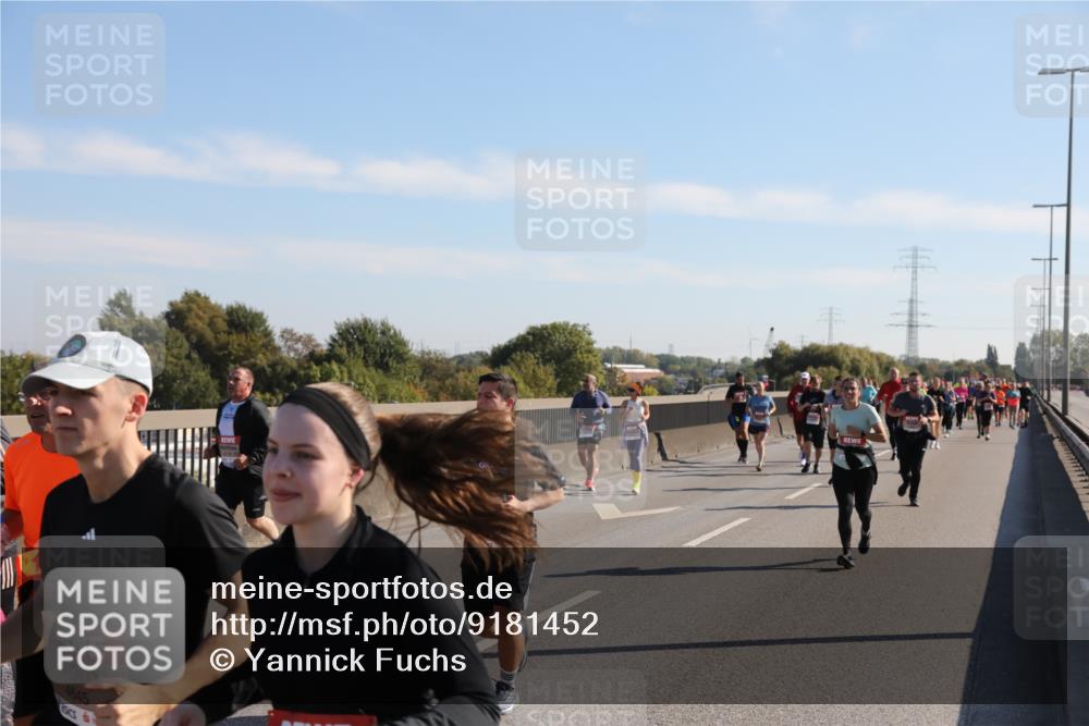 03.10.2025 - Köhlbrandbrückenlauf Yannick Fuchs http://msf.ph/oto/9181452 03.10.2025 11:23:01 Position 3 4645 meine-sportfotos.de