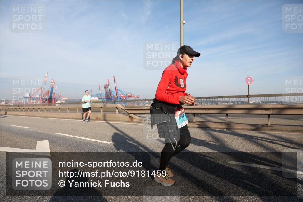 03.10.2025 - Köhlbrandbrückenlauf Yannick Fuchs http://msf.ph/oto/9181459 03.10.2025 08:56:57 Position 2 3054 meine-sportfotos.de