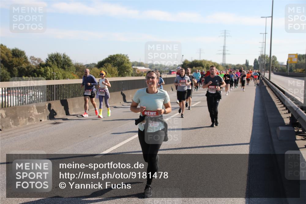 03.10.2025 - Köhlbrandbrückenlauf Yannick Fuchs http://msf.ph/oto/9181478 03.10.2025 11:23:03 Position 3 918 meine-sportfotos.de