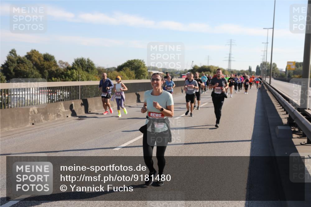 03.10.2025 - Köhlbrandbrückenlauf Yannick Fuchs http://msf.ph/oto/9181480 03.10.2025 11:23:04 Position 3  meine-sportfotos.de