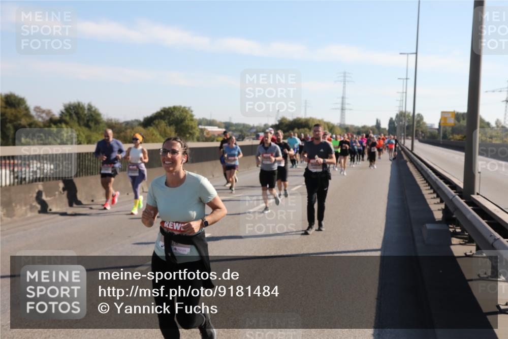 03.10.2025 - Köhlbrandbrückenlauf Yannick Fuchs http://msf.ph/oto/9181484 03.10.2025 11:23:04 Position 3  meine-sportfotos.de