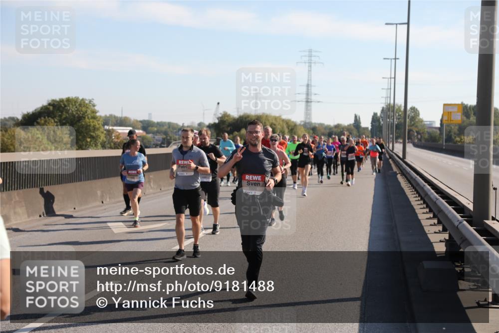 03.10.2025 - Köhlbrandbrückenlauf Yannick Fuchs http://msf.ph/oto/9181488 03.10.2025 11:23:04 Position 3 5920 meine-sportfotos.de