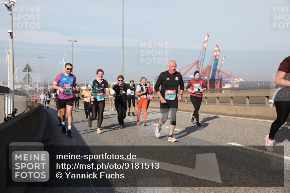 03.10.2025 - Köhlbrandbrückenlauf Yannick Fuchs http://msf.ph/oto/9181513 03.10.2025 08:57:07 Position 2 3129 meine-sportfotos.de