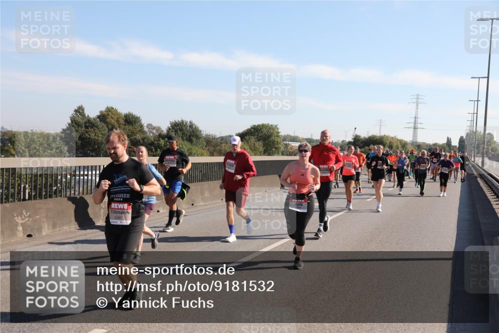 03.10.2025 - Köhlbrandbrückenlauf Yannick Fuchs http://msf.ph/oto/9181532 03.10.2025 11:23:08 Position 3 2025, 5387 meine-sportfotos.de