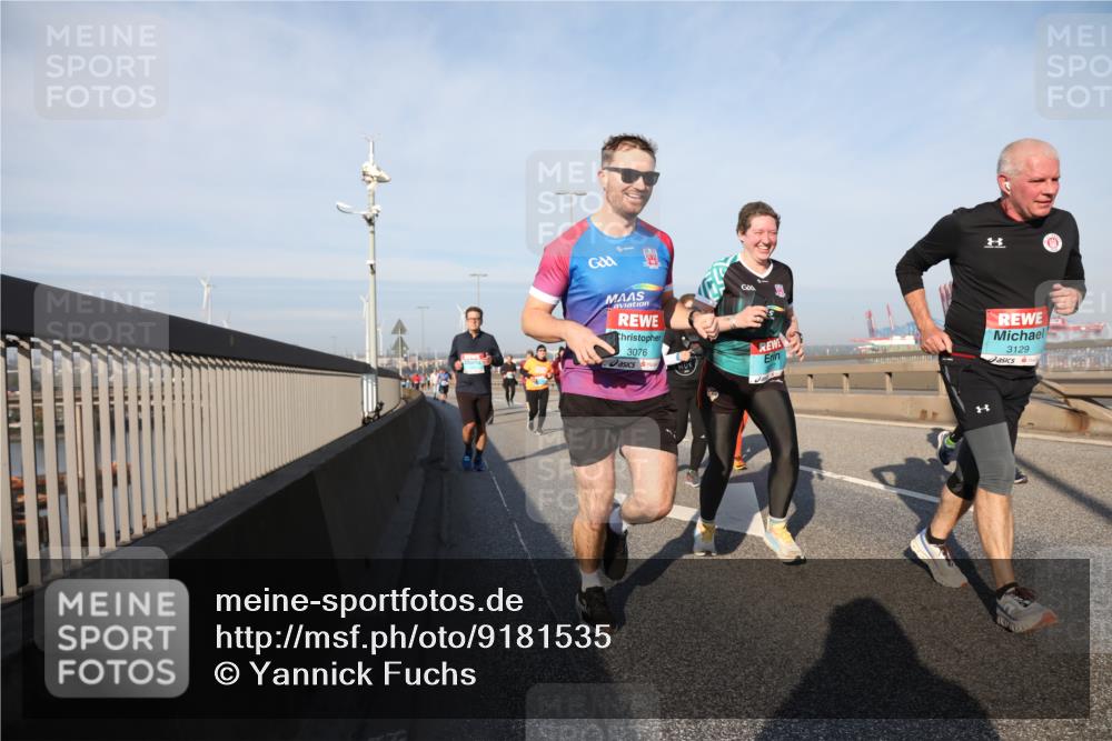 03.10.2025 - Köhlbrandbrückenlauf Yannick Fuchs http://msf.ph/oto/9181535 03.10.2025 08:57:10 Position 2 3076, 3129 meine-sportfotos.de