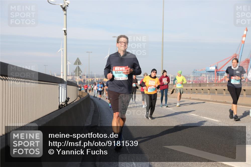 03.10.2025 - Köhlbrandbrückenlauf Yannick Fuchs http://msf.ph/oto/9181539 03.10.2025 08:57:11 Position 2 1358 meine-sportfotos.de