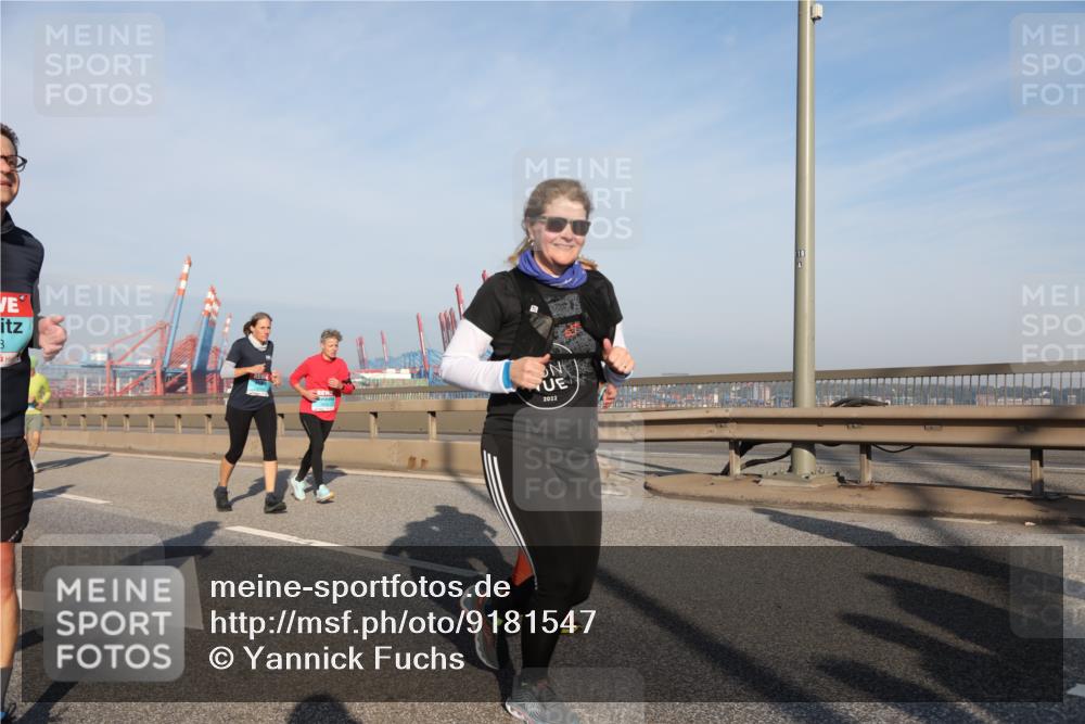 03.10.2025 - Köhlbrandbrückenlauf Yannick Fuchs http://msf.ph/oto/9181547 03.10.2025 08:57:12 Position 2 2022 meine-sportfotos.de