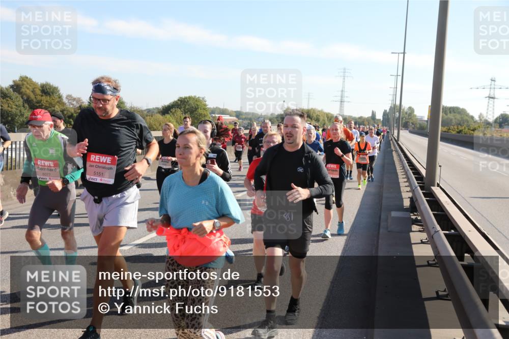 03.10.2025 - Köhlbrandbrückenlauf Yannick Fuchs http://msf.ph/oto/9181553 03.10.2025 11:23:21 Position 3 6077, 5151 meine-sportfotos.de