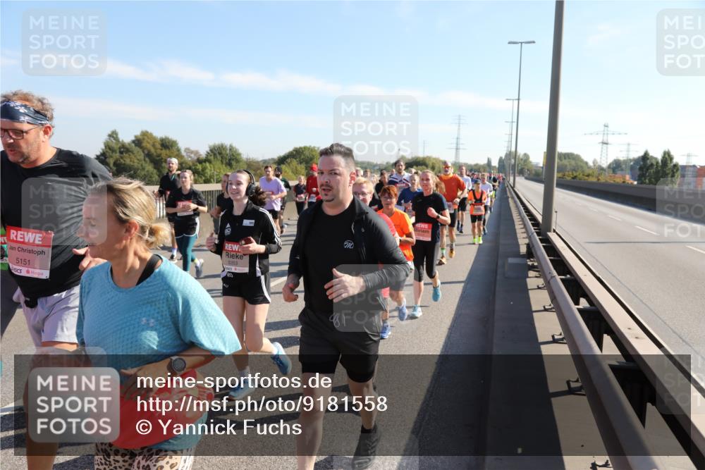 03.10.2025 - Köhlbrandbrückenlauf Yannick Fuchs http://msf.ph/oto/9181558 03.10.2025 11:23:21 Position 3 5151, 5353 meine-sportfotos.de