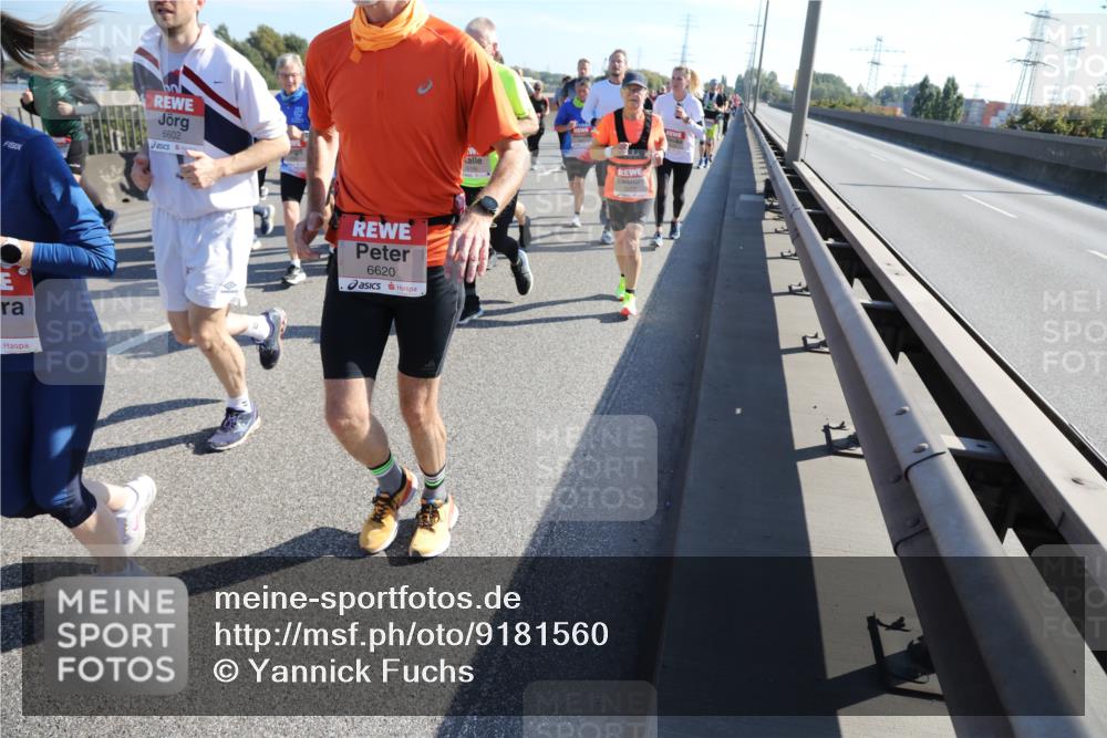 03.10.2025 - Köhlbrandbrückenlauf Yannick Fuchs http://msf.ph/oto/9181560 03.10.2025 11:23:25 Position 3 6602, 6620, 5277, 4 meine-sportfotos.de