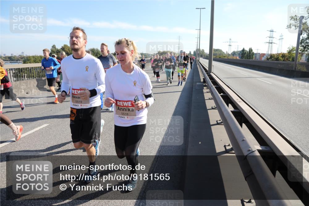 03.10.2025 - Köhlbrandbrückenlauf Yannick Fuchs http://msf.ph/oto/9181565 03.10.2025 11:23:27 Position 3 5519, 5518 meine-sportfotos.de
