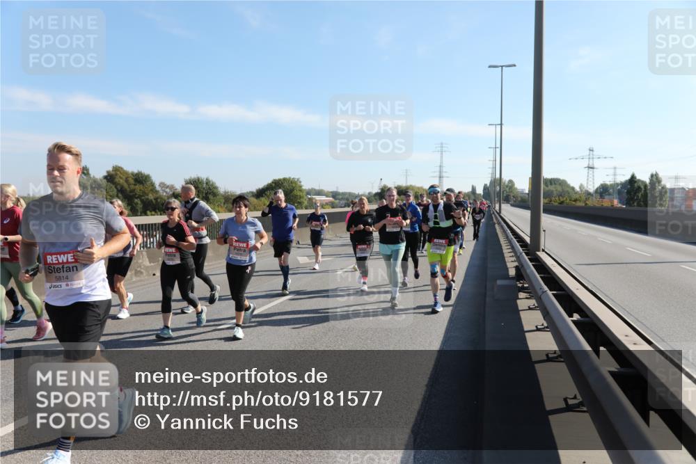03.10.2025 - Köhlbrandbrückenlauf Yannick Fuchs http://msf.ph/oto/9181577 03.10.2025 11:23:28 Position 3 5814 meine-sportfotos.de