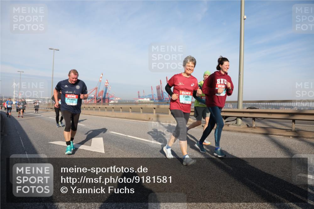 03.10.2025 - Köhlbrandbrückenlauf Yannick Fuchs http://msf.ph/oto/9181581 03.10.2025 08:57:18 Position 2 1097, 1908 meine-sportfotos.de