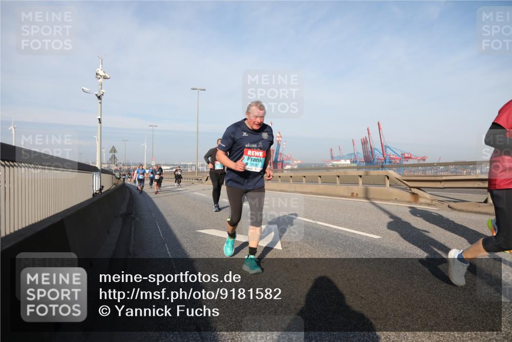 03.10.2025 - Köhlbrandbrückenlauf Yannick Fuchs http://msf.ph/oto/9181582 03.10.2025 08:57:18 Position 2 1908 meine-sportfotos.de