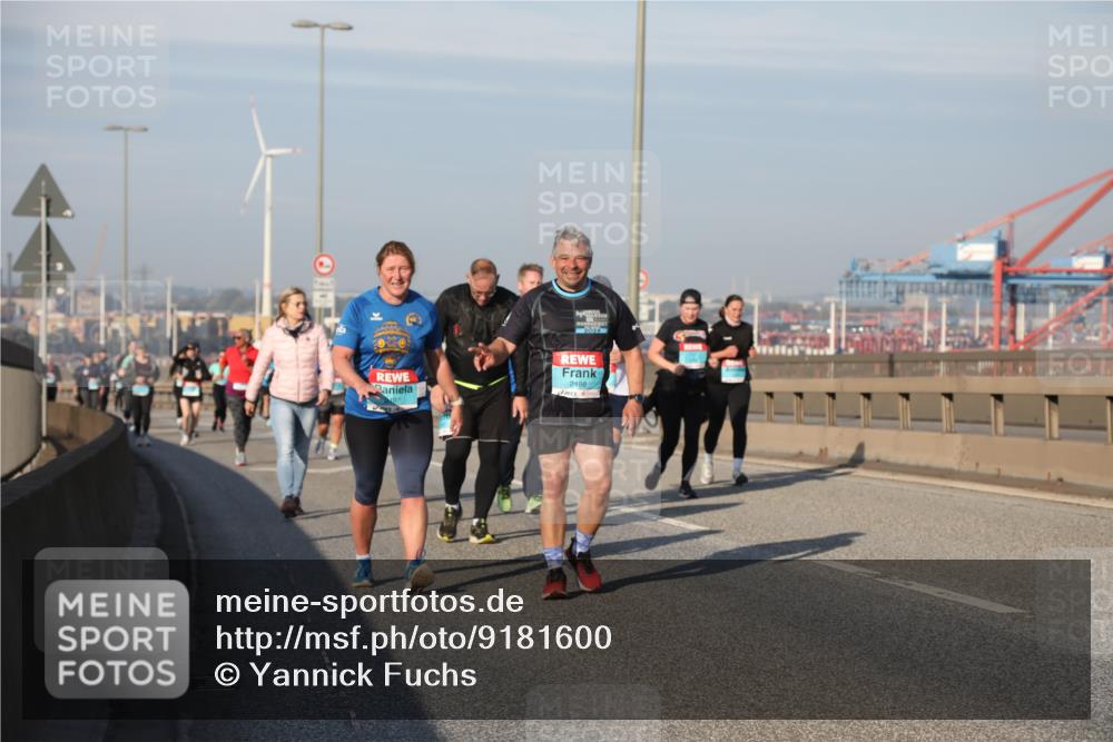03.10.2025 - Köhlbrandbrückenlauf Yannick Fuchs http://msf.ph/oto/9181600 03.10.2025 08:57:23 Position 2 2498 meine-sportfotos.de
