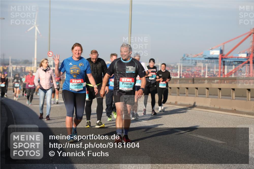 03.10.2025 - Köhlbrandbrückenlauf Yannick Fuchs http://msf.ph/oto/9181604 03.10.2025 08:57:23 Position 2 2024, 2497, 2498 meine-sportfotos.de