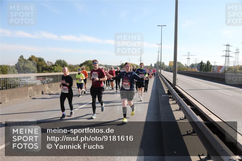 03.10.2025 - Köhlbrandbrückenlauf Yannick Fuchs http://msf.ph/oto/9181616 03.10.2025 11:23:33 Position 3 4827, 5135 meine-sportfotos.de