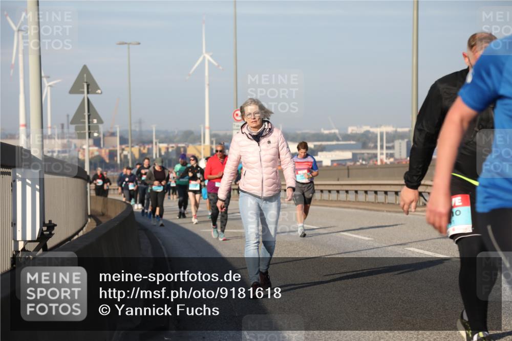 03.10.2025 - Köhlbrandbrückenlauf Yannick Fuchs http://msf.ph/oto/9181618 03.10.2025 08:57:27 Position 2  meine-sportfotos.de