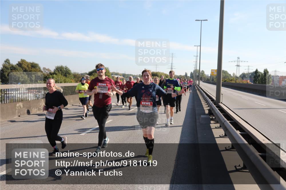 03.10.2025 - Köhlbrandbrückenlauf Yannick Fuchs http://msf.ph/oto/9181619 03.10.2025 11:23:33 Position 3 4827, 10, 5135 meine-sportfotos.de