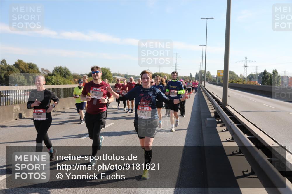03.10.2025 - Köhlbrandbrückenlauf Yannick Fuchs http://msf.ph/oto/9181621 03.10.2025 11:23:33 Position 3 5272, 4827, 5135 meine-sportfotos.de