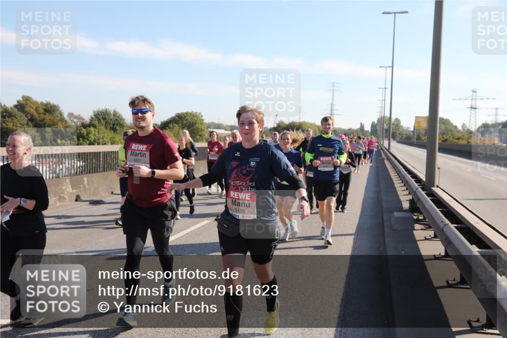 03.10.2025 - Köhlbrandbrückenlauf Yannick Fuchs http://msf.ph/oto/9181623 03.10.2025 11:23:33 Position 3 4827, 10, 5135, 6687 meine-sportfotos.de