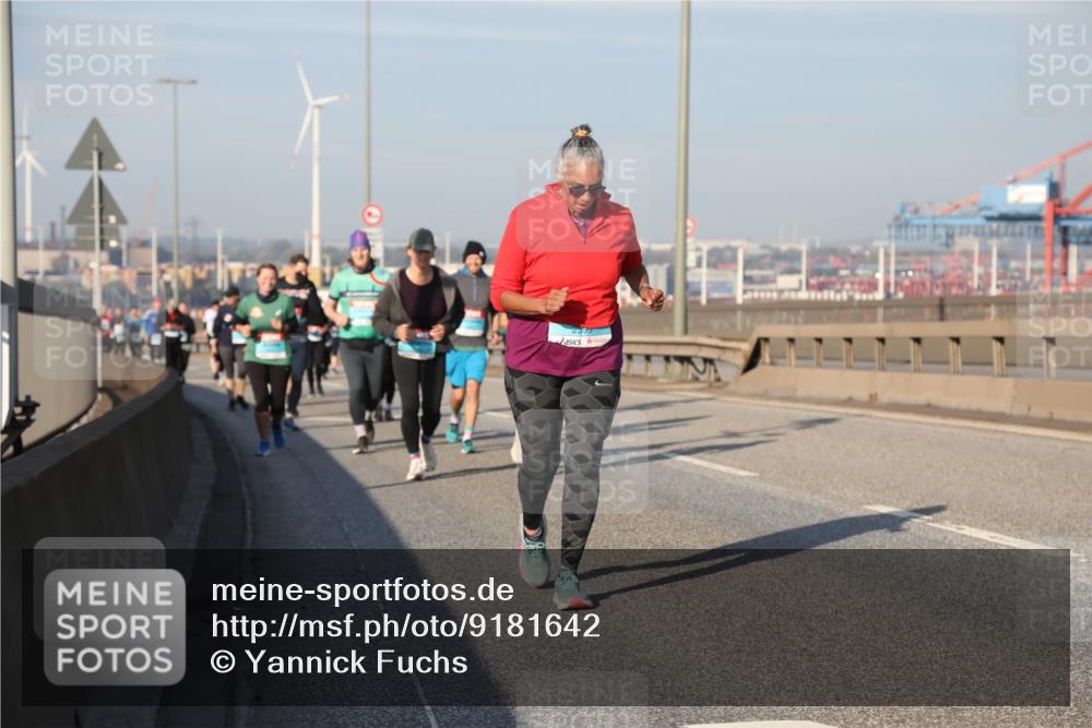 03.10.2025 - Köhlbrandbrückenlauf Yannick Fuchs http://msf.ph/oto/9181642 03.10.2025 08:57:35 Position 2 2599 meine-sportfotos.de
