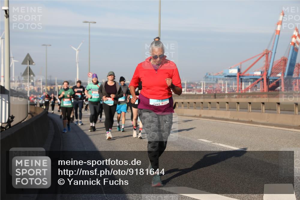 03.10.2025 - Köhlbrandbrückenlauf Yannick Fuchs http://msf.ph/oto/9181644 03.10.2025 08:57:36 Position 2 2599 meine-sportfotos.de