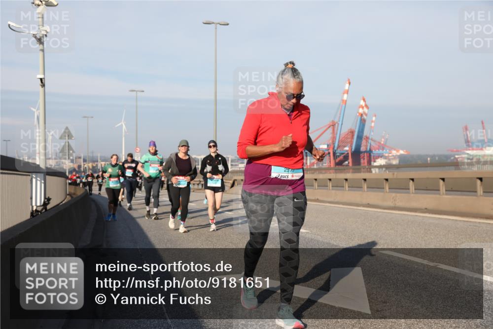 03.10.2025 - Köhlbrandbrückenlauf Yannick Fuchs http://msf.ph/oto/9181651 03.10.2025 08:57:38 Position 2 2599 meine-sportfotos.de