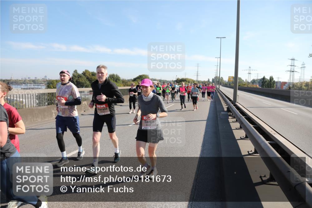 03.10.2025 - Köhlbrandbrückenlauf Yannick Fuchs http://msf.ph/oto/9181673 03.10.2025 11:23:39 Position 3 4415, 6027 meine-sportfotos.de