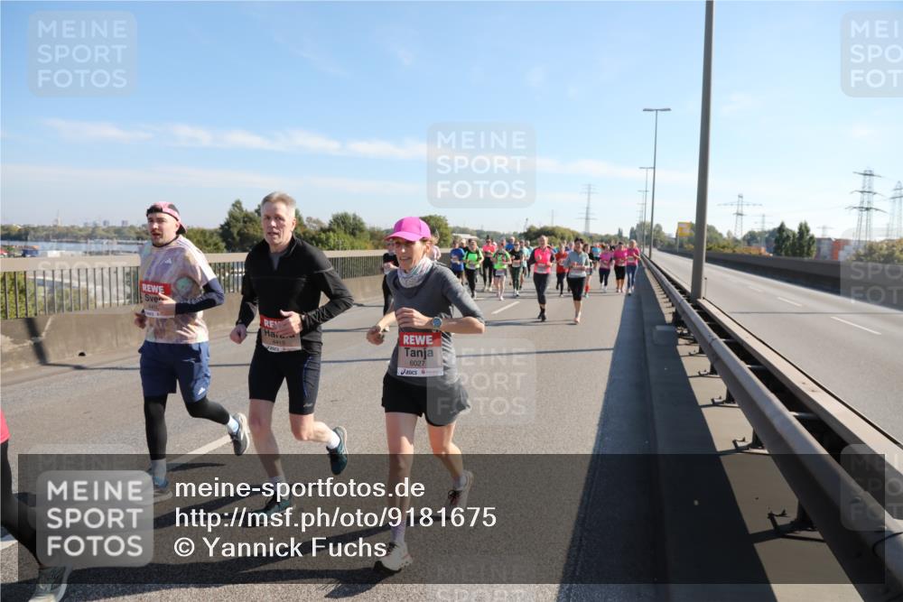 03.10.2025 - Köhlbrandbrückenlauf Yannick Fuchs http://msf.ph/oto/9181675 03.10.2025 11:23:39 Position 3 4415, 6027 meine-sportfotos.de