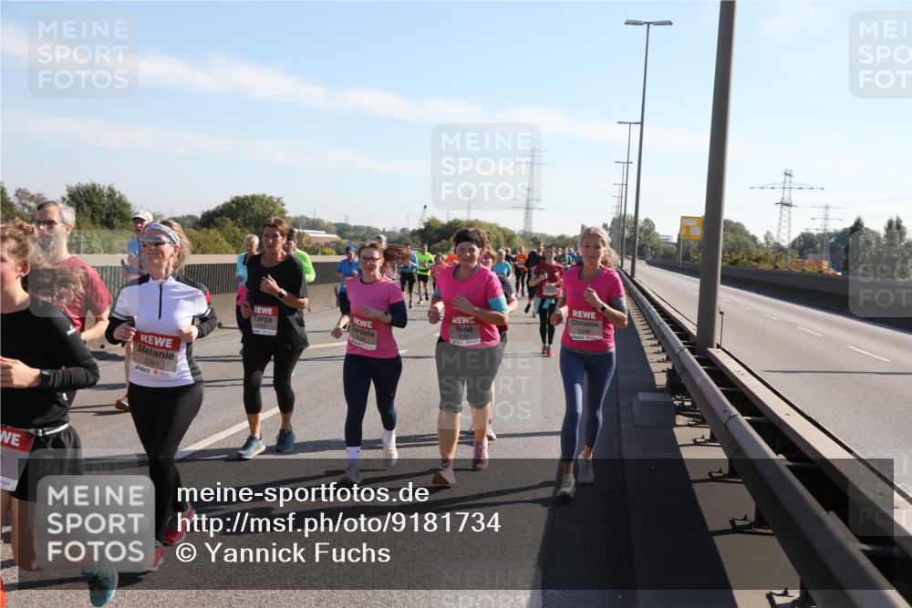 03.10.2025 - Köhlbrandbrückenlauf Yannick Fuchs http://msf.ph/oto/9181734 03.10.2025 11:23:45 Position 3 5341, 5349 meine-sportfotos.de