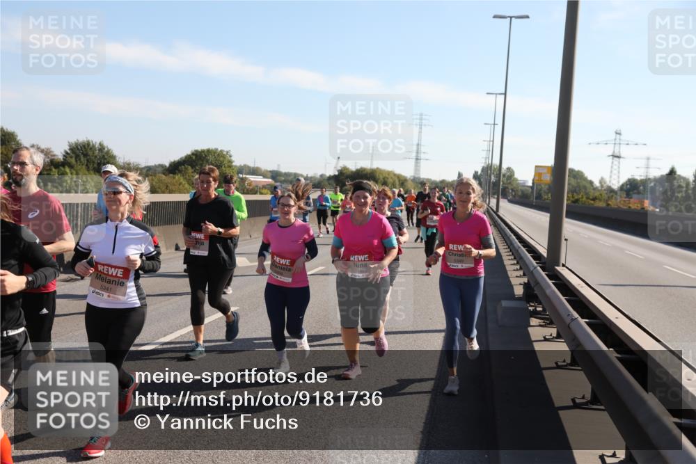 03.10.2025 - Köhlbrandbrückenlauf Yannick Fuchs http://msf.ph/oto/9181736 03.10.2025 11:23:45 Position 3 5341, 5185, 5349 meine-sportfotos.de