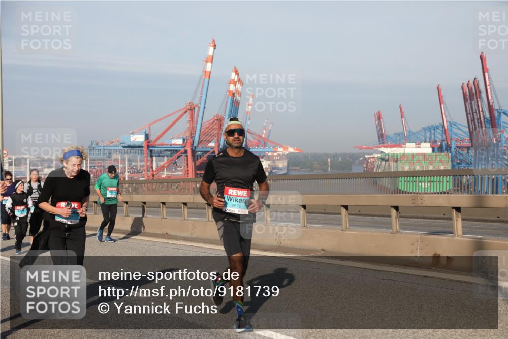 03.10.2025 - Köhlbrandbrückenlauf Yannick Fuchs http://msf.ph/oto/9181739 03.10.2025 08:57:49 Position 2 2676 meine-sportfotos.de