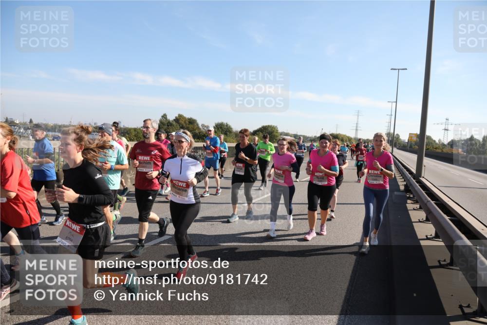 03.10.2025 - Köhlbrandbrückenlauf Yannick Fuchs http://msf.ph/oto/9181742 03.10.2025 11:23:45 Position 3 6794, 5341 meine-sportfotos.de