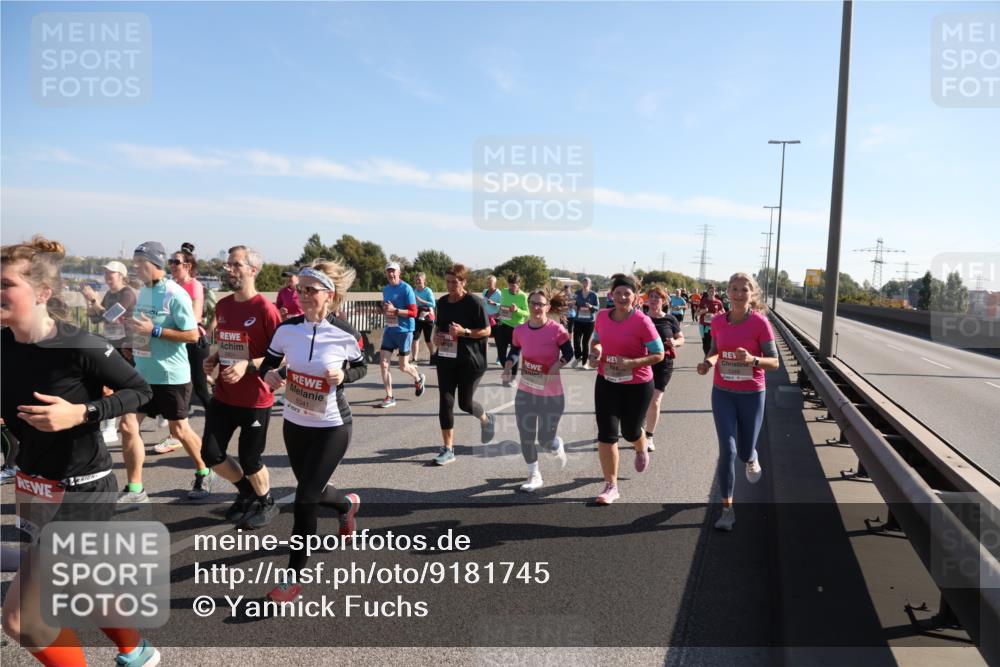 03.10.2025 - Köhlbrandbrückenlauf Yannick Fuchs http://msf.ph/oto/9181745 03.10.2025 11:23:45 Position 3 6794, 5341, 5349 meine-sportfotos.de