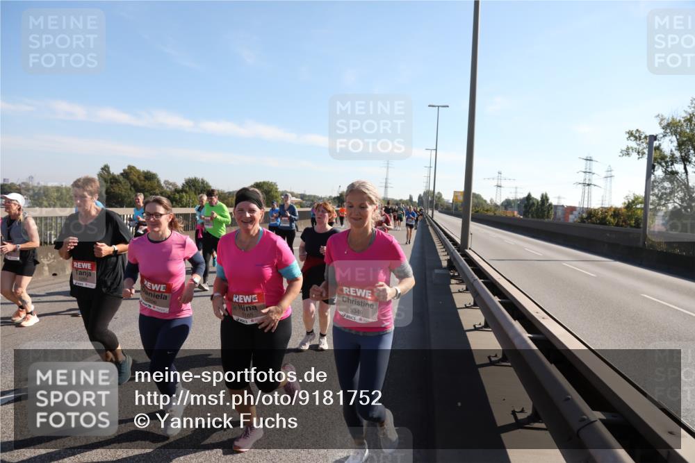 03.10.2025 - Köhlbrandbrückenlauf Yannick Fuchs http://msf.ph/oto/9181752 03.10.2025 11:23:46 Position 3 5206, 5185, 5349 meine-sportfotos.de