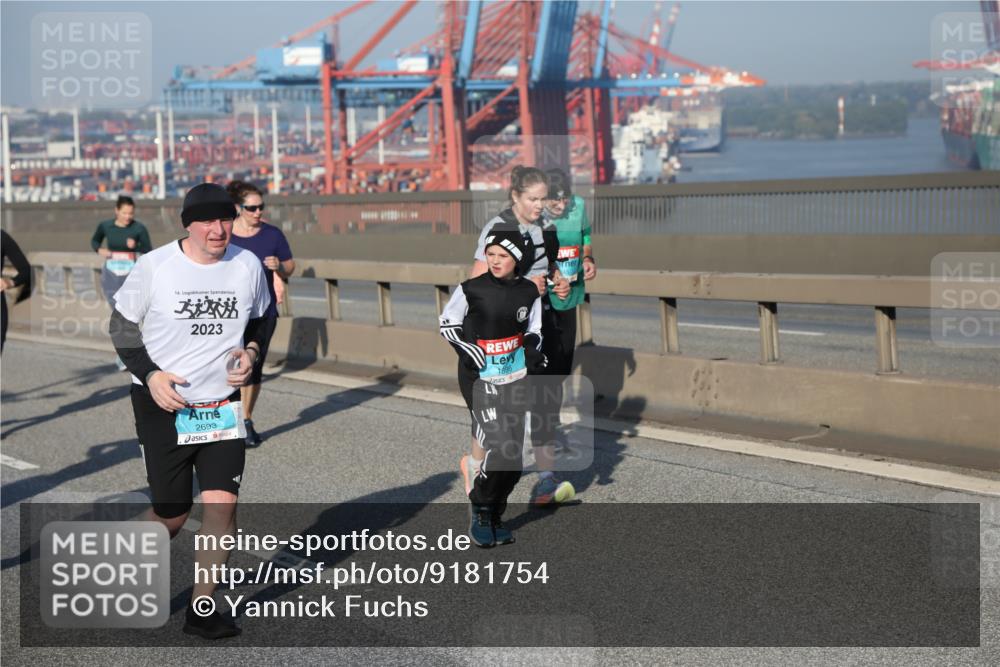 03.10.2025 - Köhlbrandbrückenlauf Yannick Fuchs http://msf.ph/oto/9181754 03.10.2025 08:57:53 Position 2 16, 2023, 2693 meine-sportfotos.de