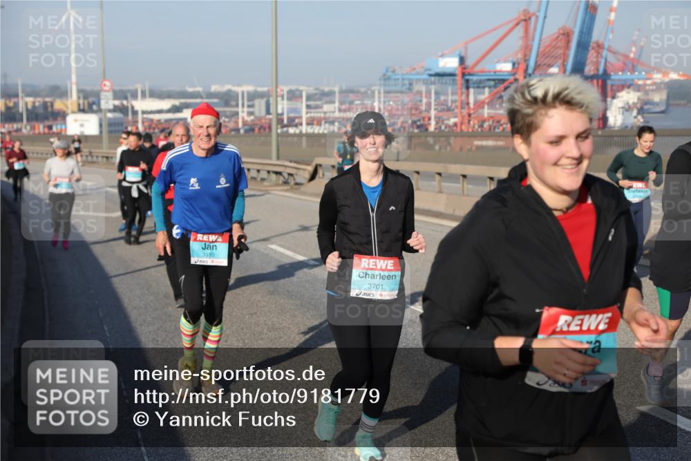 03.10.2025 - Köhlbrandbrückenlauf Yannick Fuchs http://msf.ph/oto/9181779 03.10.2025 08:57:59 Position 2 3510, 3701 meine-sportfotos.de