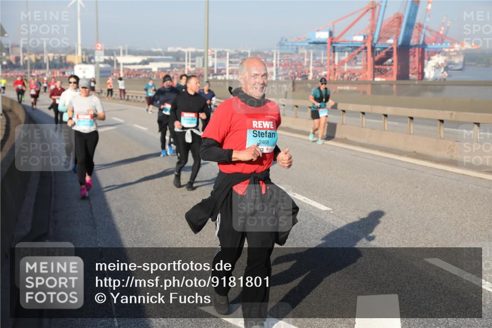 03.10.2025 - Köhlbrandbrückenlauf Yannick Fuchs http://msf.ph/oto/9181801 03.10.2025 08:58:02 Position 2 2468 meine-sportfotos.de