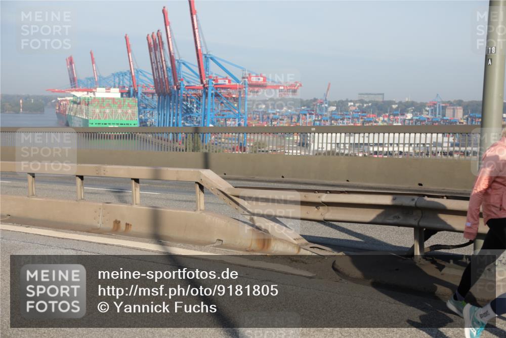03.10.2025 - Köhlbrandbrückenlauf Yannick Fuchs http://msf.ph/oto/9181805 03.10.2025 08:58:03 Position 2 118 meine-sportfotos.de